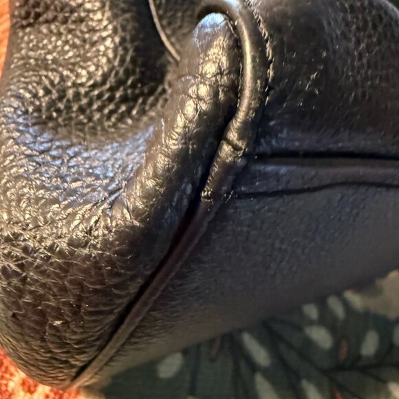 Prada  Vitello Daino Shoulder Bag Black - Picture 5 of 16